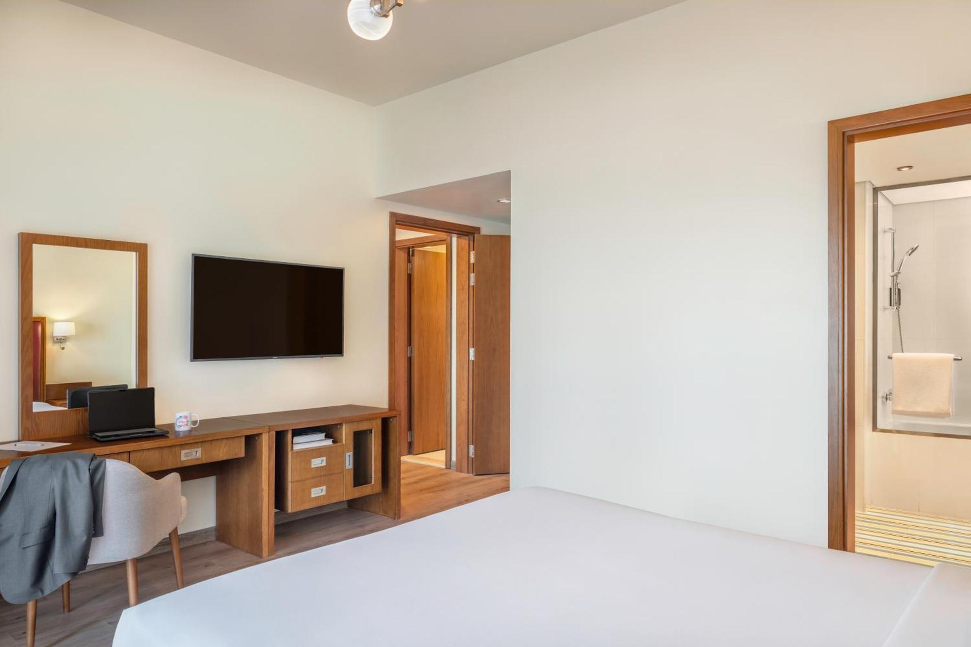 Aparthotel Adagio Fujairah Exteriör bild