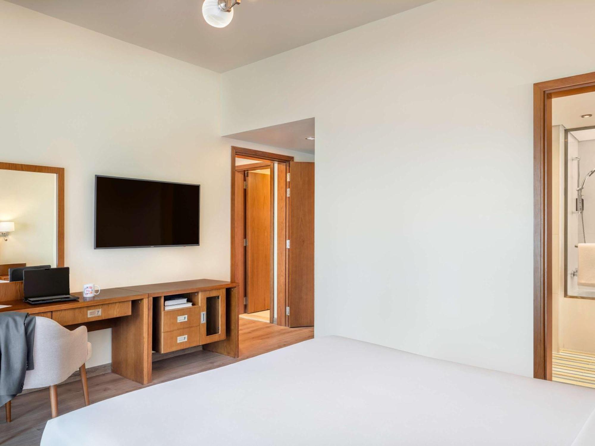Aparthotel Adagio Fujairah Exteriör bild
